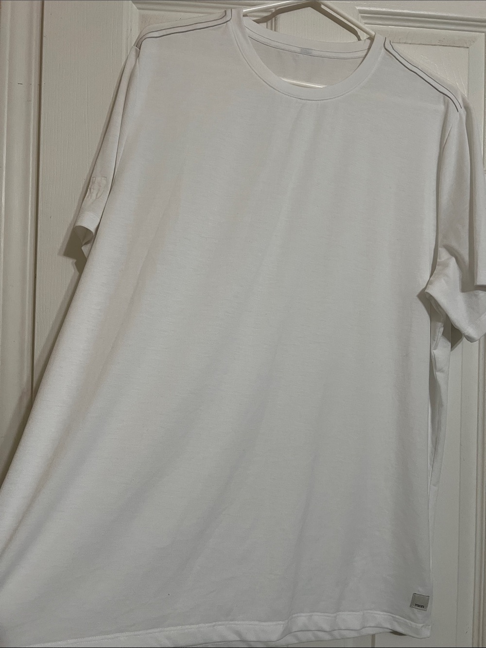Vuori White Short Sleeve Crew Tee